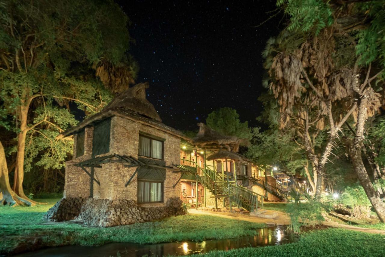 Sarova Shaba Game Lodge Archers Post エクステリア 写真