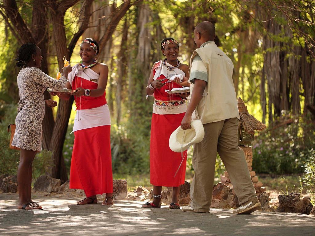 Sarova Shaba Game Lodge Archers Post エクステリア 写真