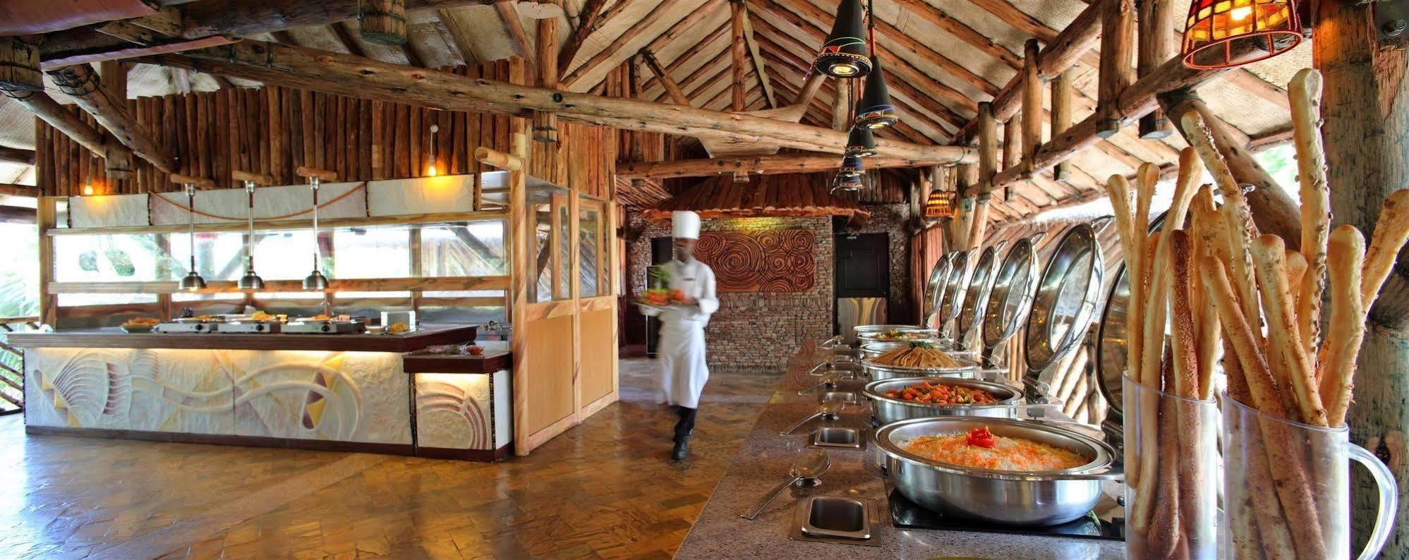 Sarova Shaba Game Lodge Archers Post エクステリア 写真