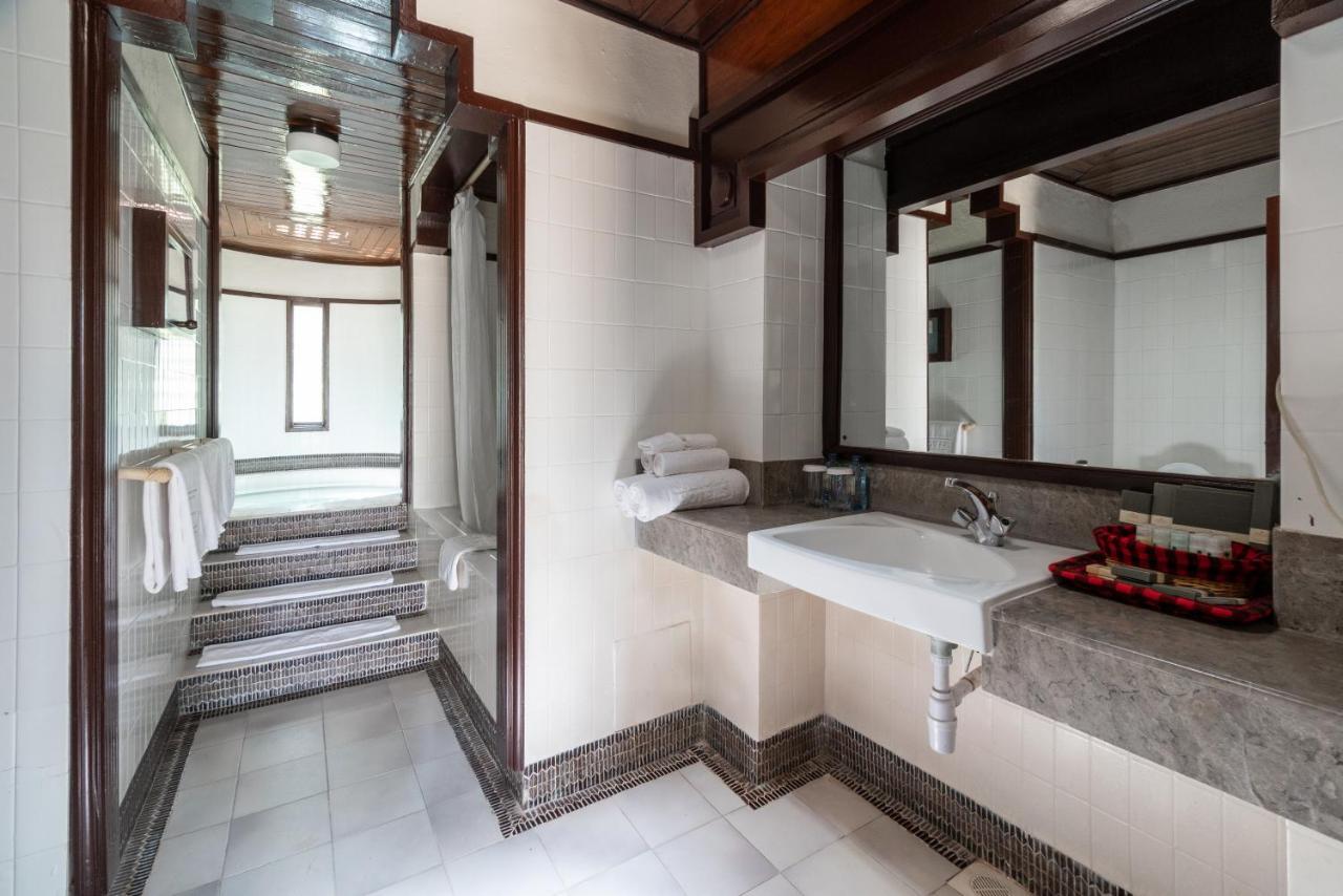 Sarova Shaba Game Lodge Archers Post エクステリア 写真
