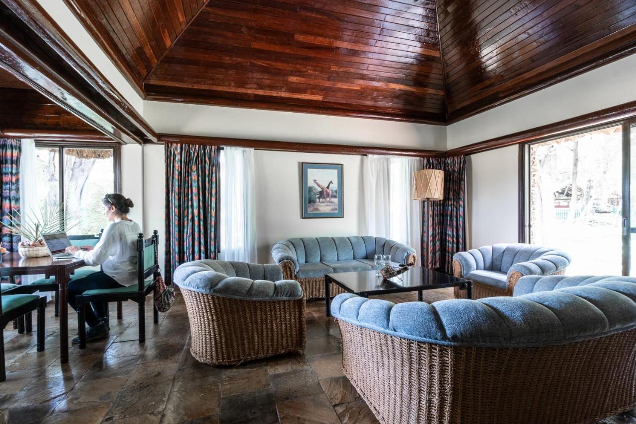 Sarova Shaba Game Lodge Archers Post エクステリア 写真